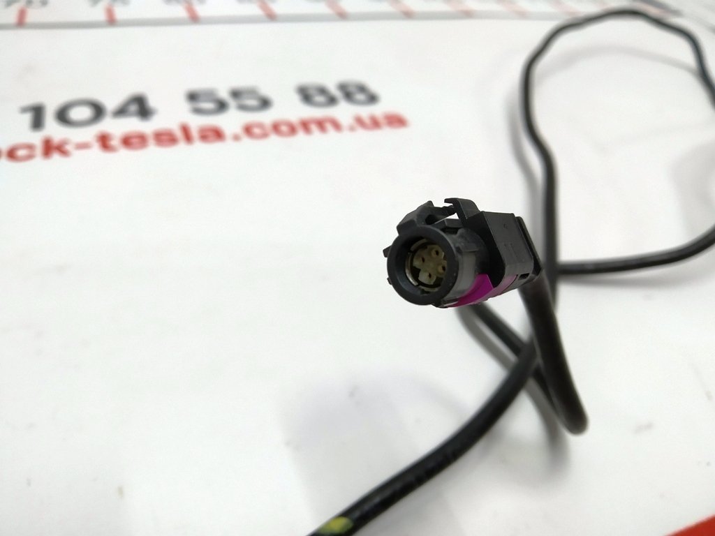1 Cable HSD MCU TO IC Tesla model S 1004422-00-G